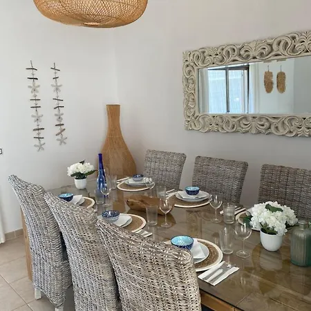 Holiday home Casa Blanca - Sea Views - Private Pool - Wifi - Bbq